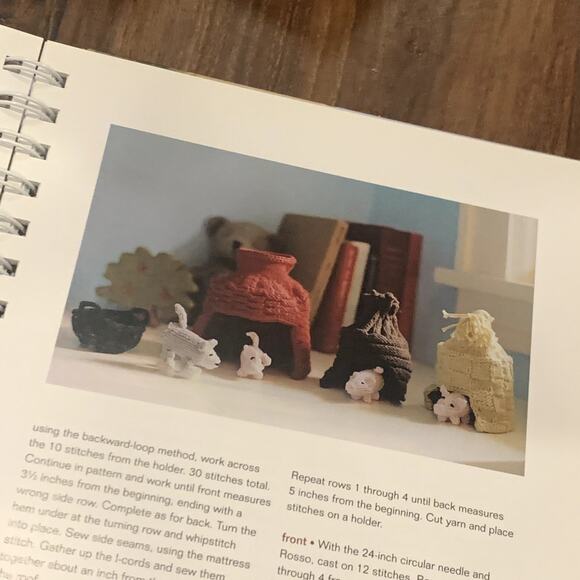 Itty Bitty Nursery Knitting Book Susan B Anderson Baby Patterns - Picture 8 of 12